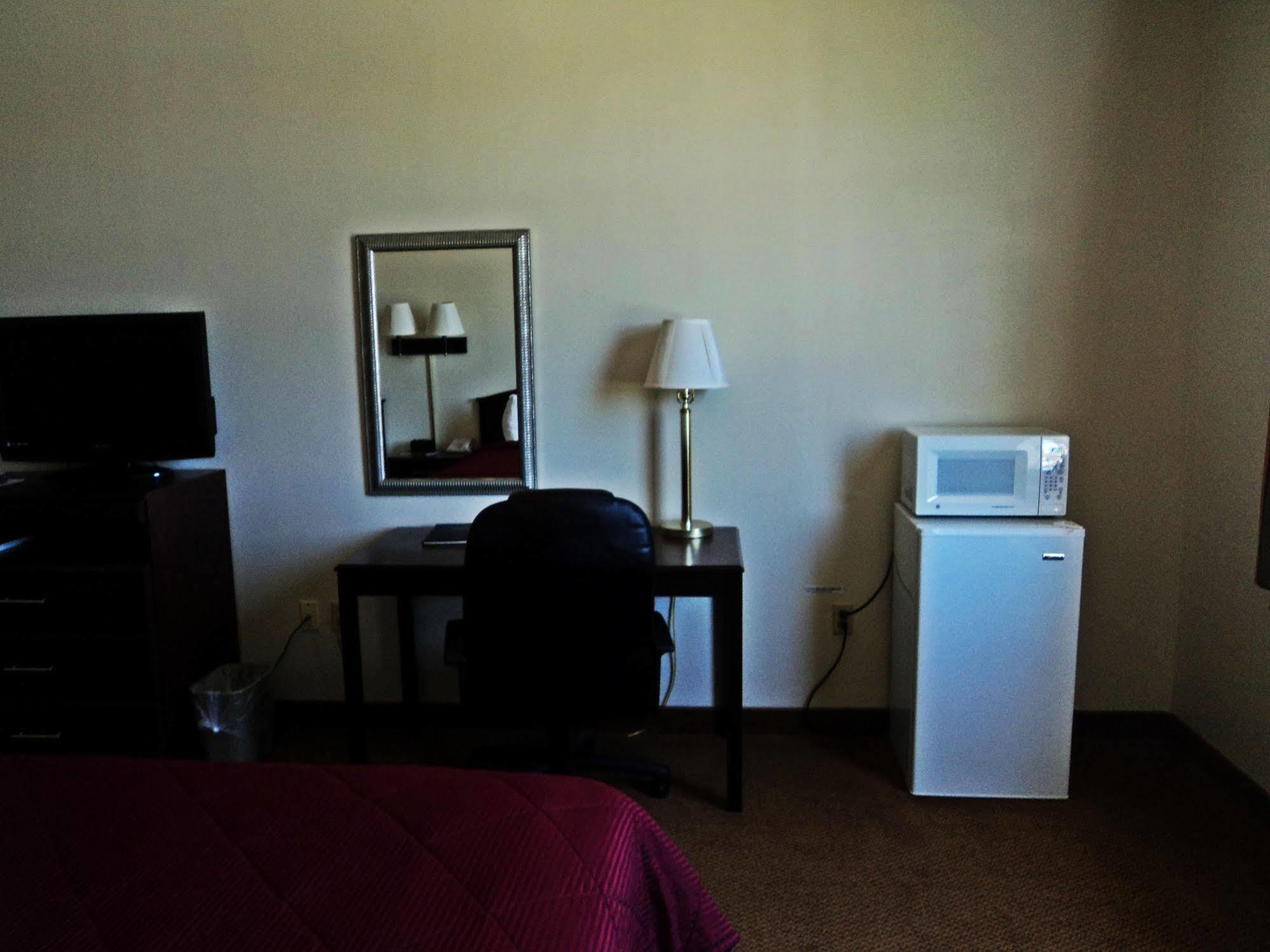 Travelodge By Wyndham Carlsbad Nm Extérieur photo